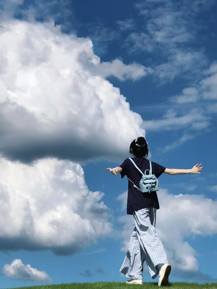 Avatar chill bầu trời 